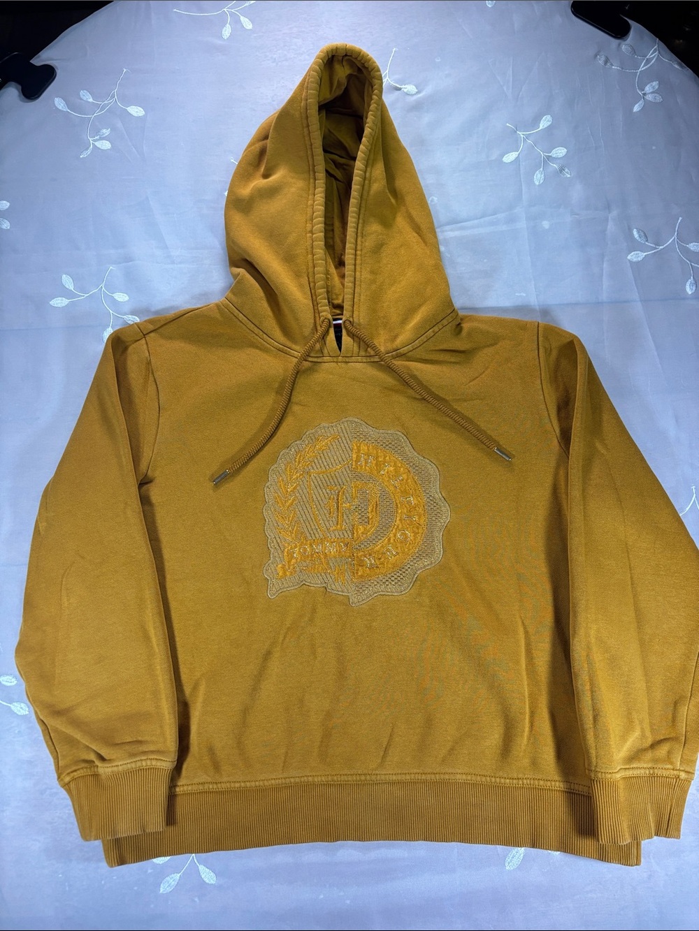 Tommy Hilfiger Mustard Yellow Hoodie Sweatshirt Size Medium Man